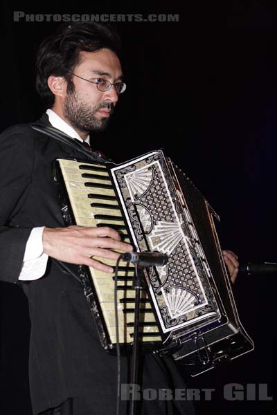 DEVOTCHKA - 2006-05-18 - PARIS - Le Bataclan - 